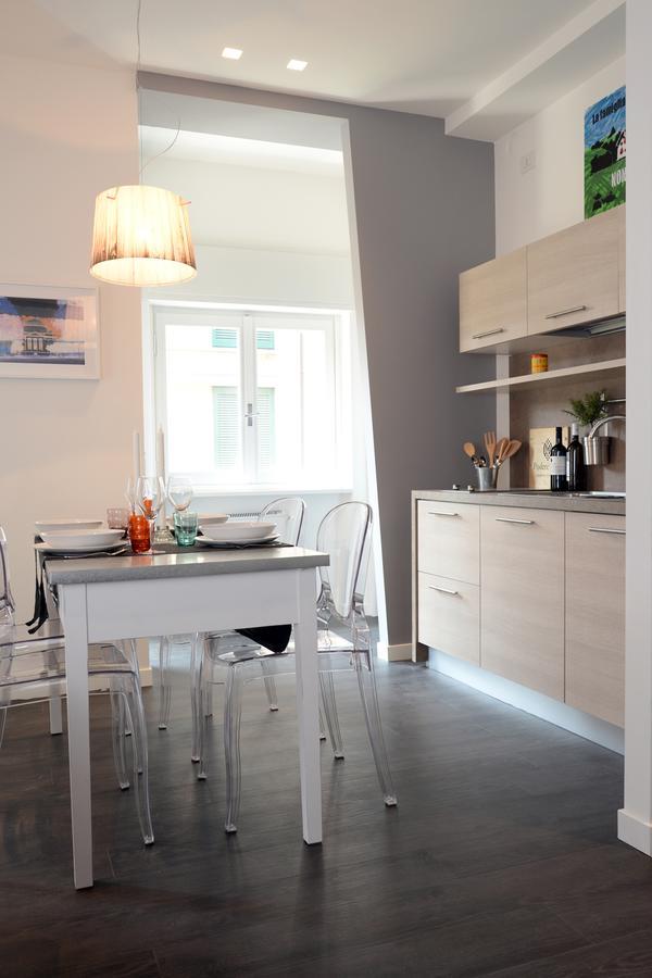 Art Design Appartamento Con Terrazzo By Logicasa Lake Como ภายนอก รูปภาพ