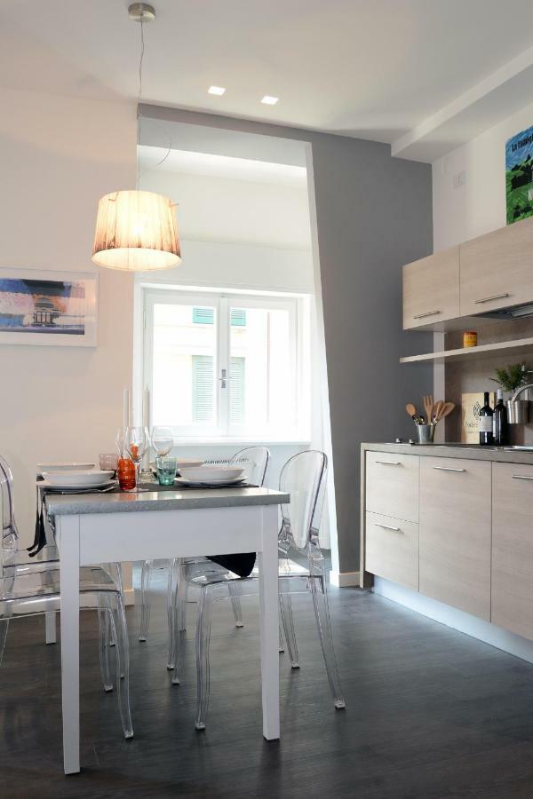 Art Design Appartamento Con Terrazzo By Logicasa Lake Como ภายนอก รูปภาพ